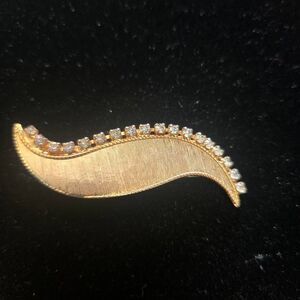 Vintage Gold Swoosh Hair Clip JAPAN Rhinestones